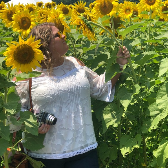 Hello Poshers! - Picture 6 of 8